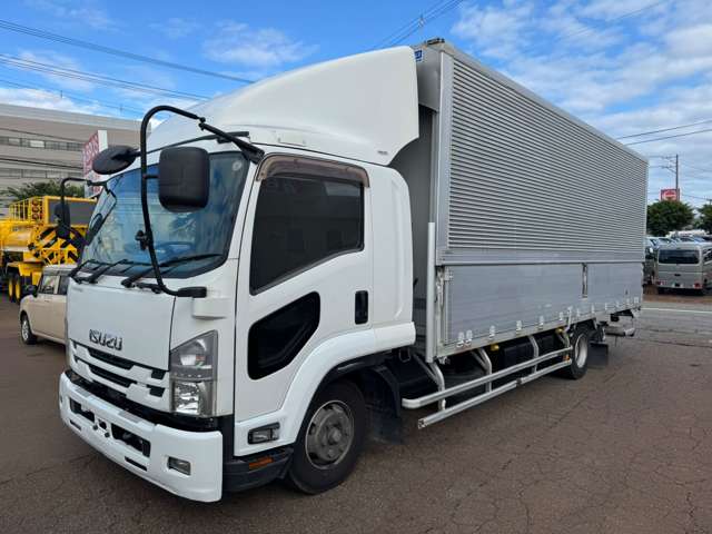 Isuzu Forward 2