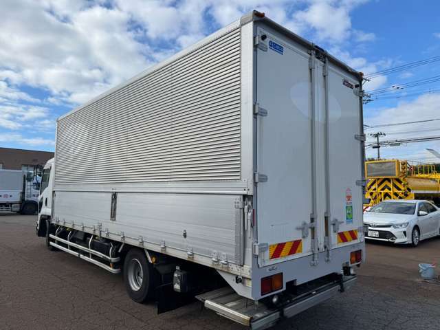 Isuzu Forward 3