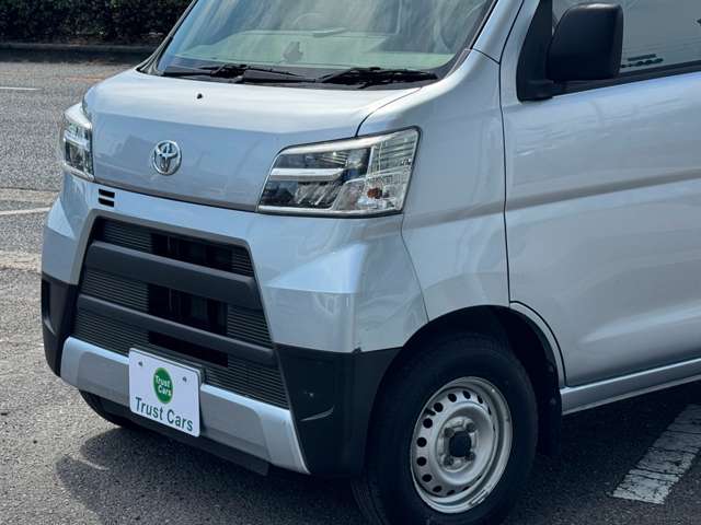 Toyota Pixis Van 12