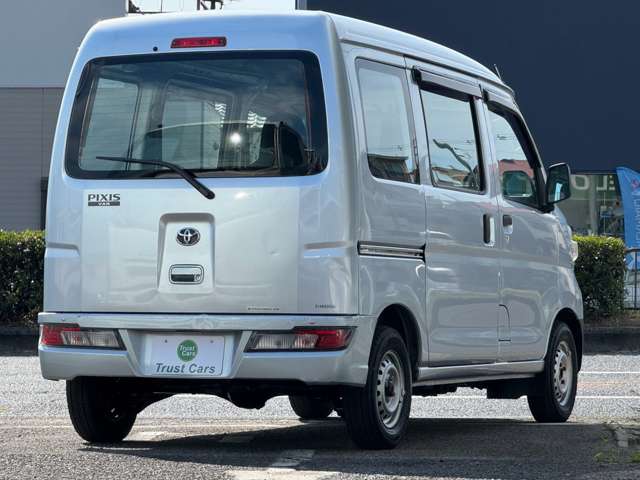 Toyota Pixis Van 2
