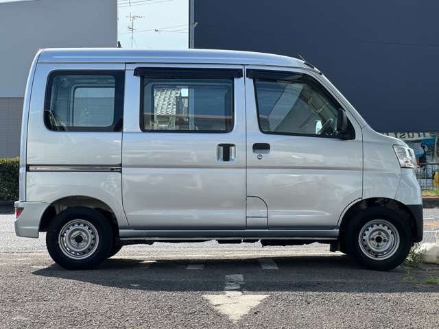 Toyota Pixis Van 8