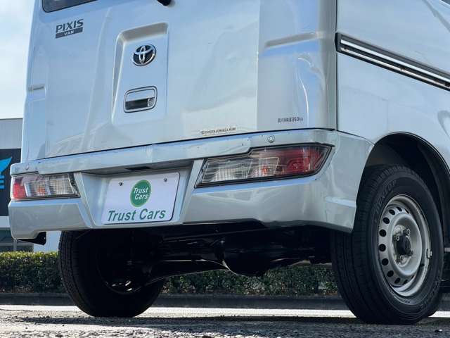 Toyota Pixis Van 10