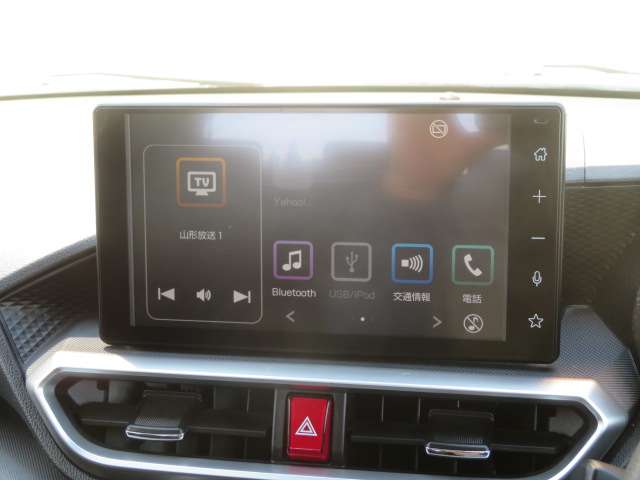 Daihatsu Rocky 11