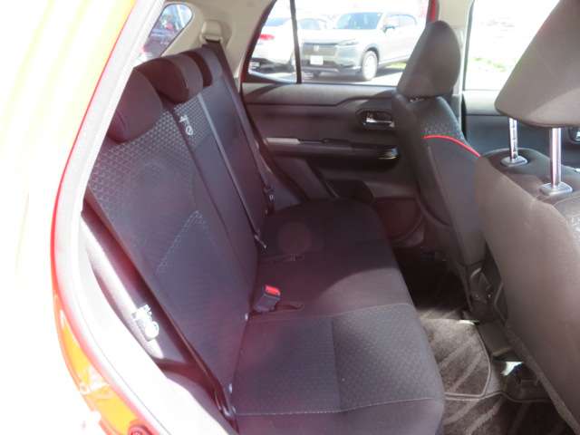 Daihatsu Rocky 8