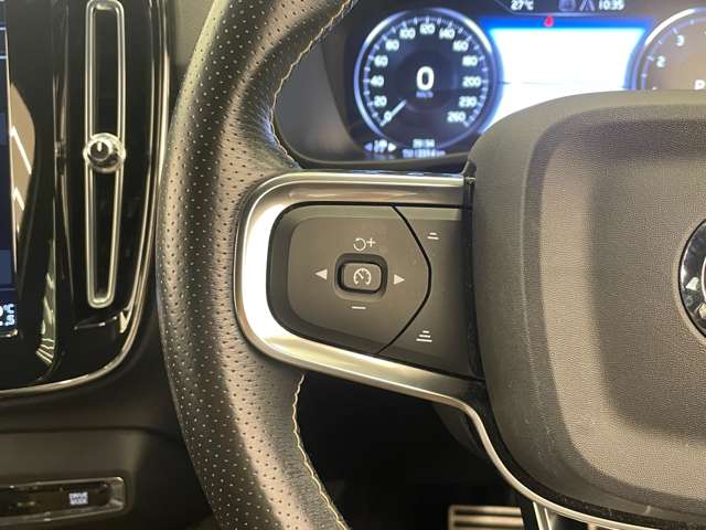 Volvo XC40 5