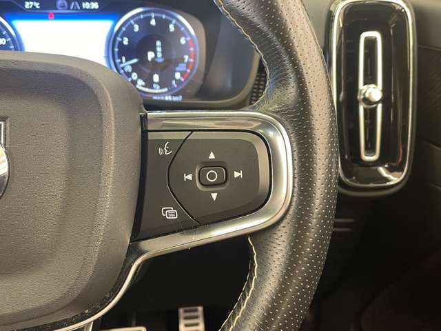 Volvo XC40 6