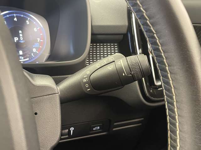 Volvo XC40 8