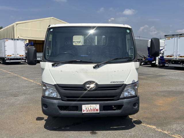 Hino Dutro 6