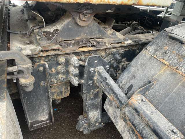 Isuzu Giga 7