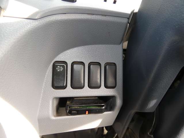 Mitsubishi Fuso Canter 12