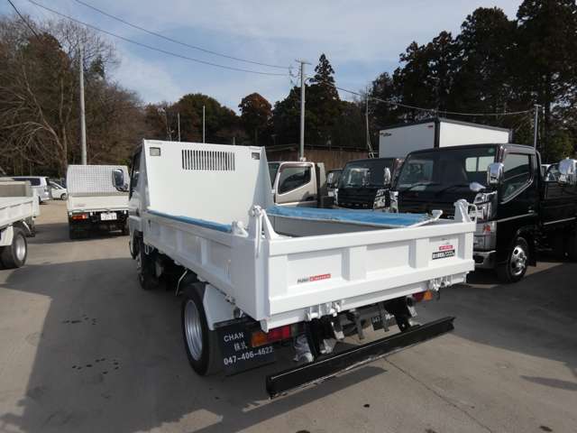 Mitsubishi Fuso Canter 9