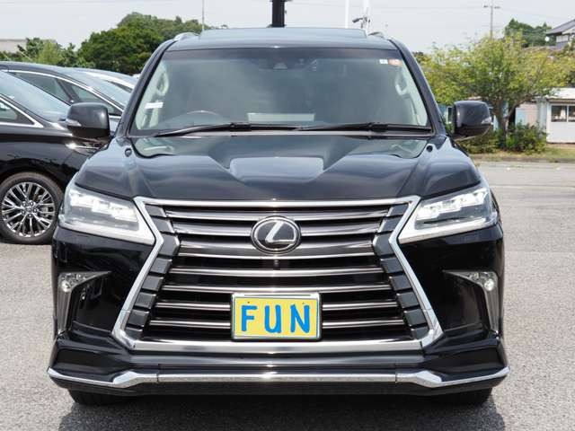 Lexus LX 2