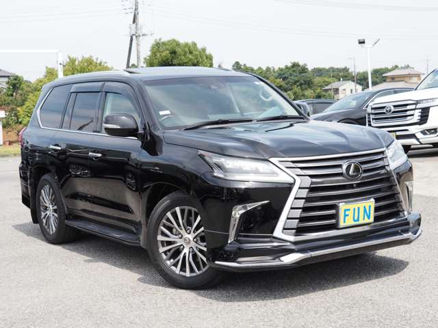 Lexus LX 3