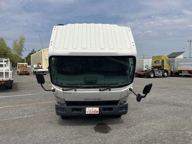 Isuzu Elf 7