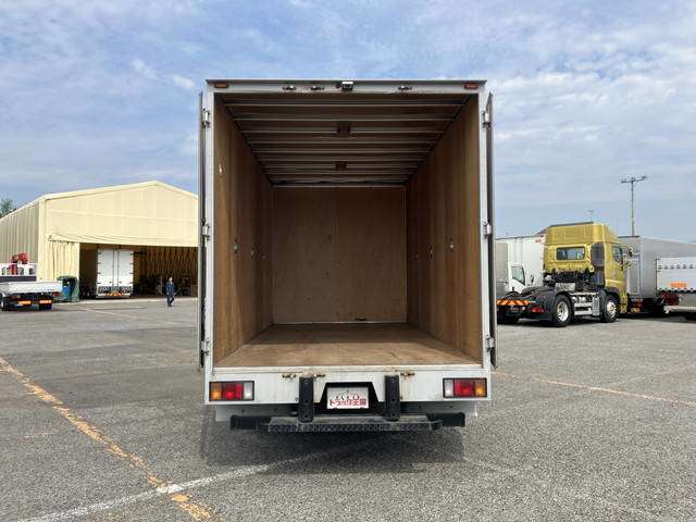 Isuzu Elf 10