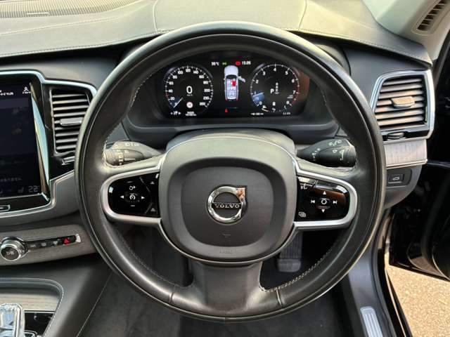 Volvo XC90 11