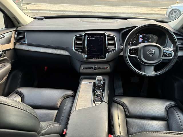 Volvo XC90 5