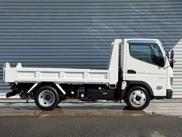 Mitsubishi Fuso Canter 4