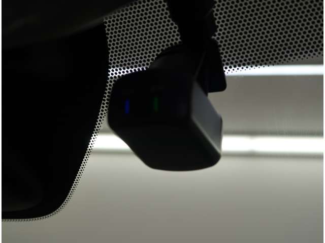 Mitsubishi eK X 11