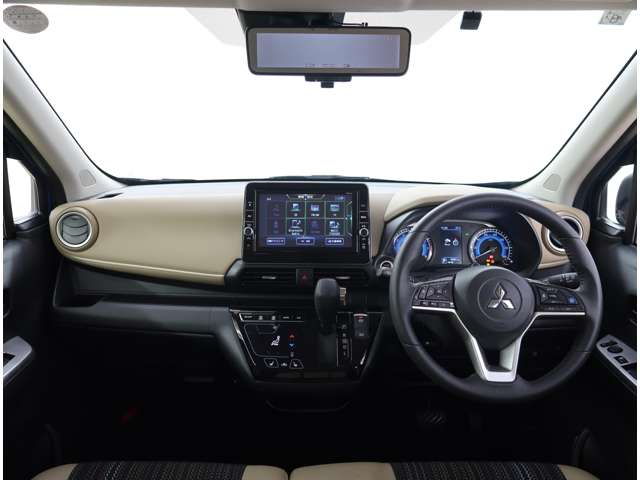 Mitsubishi eK X 4