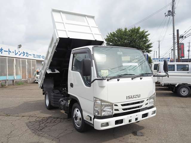 Isuzu Elf 3