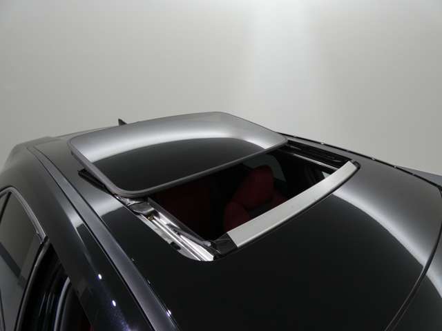 Lexus UX 8