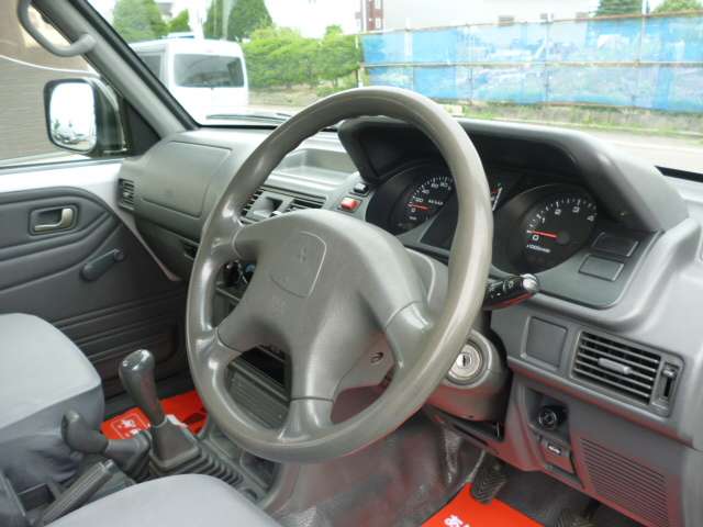 Mitsubishi Pajero 2