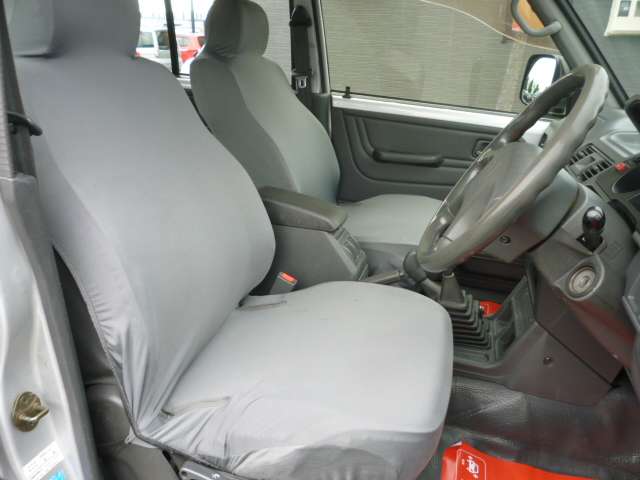 Mitsubishi Pajero 5