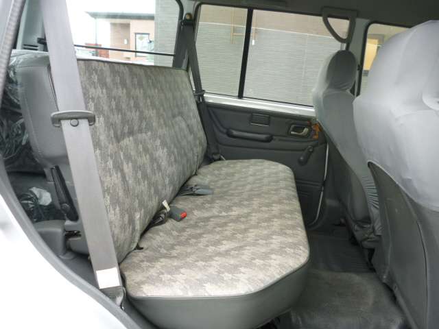 Mitsubishi Pajero 8