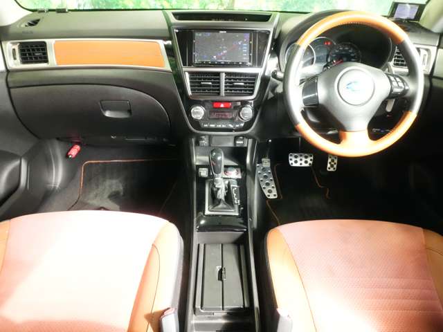 Subaru Exiga Crossover7 6