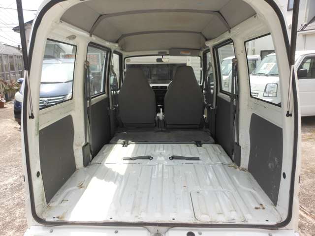 Mitsubishi Minicab Van 7