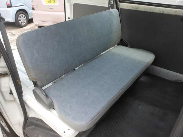 Mitsubishi Minicab Van 9