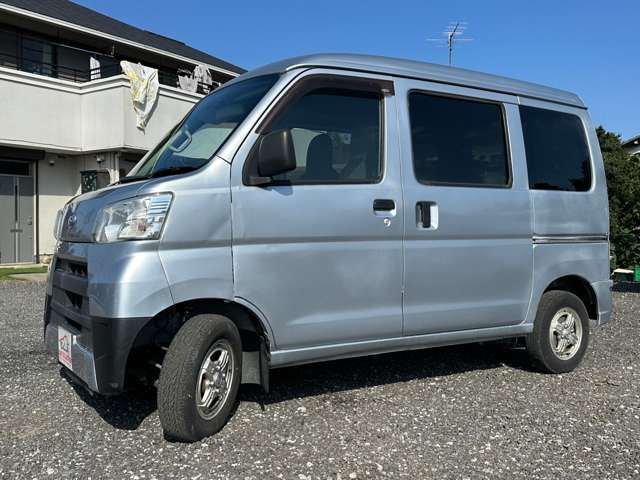 Daihatsu Hijet Cargo 2
