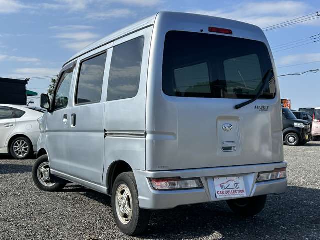 Daihatsu Hijet Cargo 5