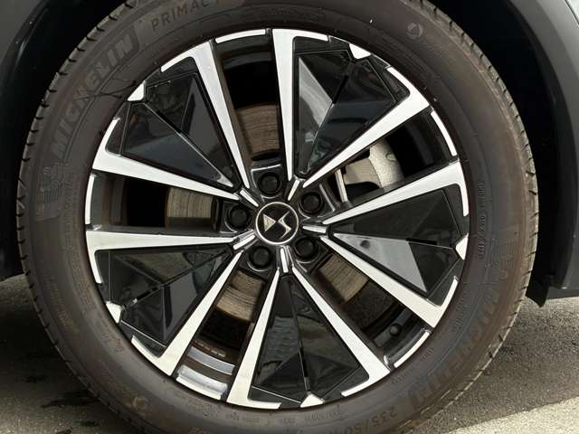DS Automobiles DS7 8