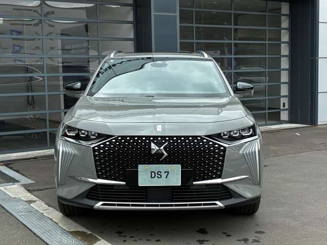 DS Automobiles DS7 10