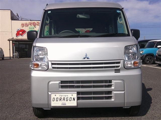 Mitsubishi Minicab Van 8