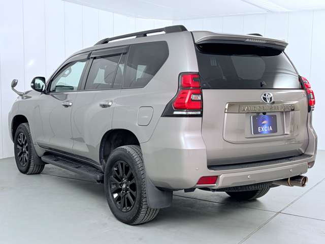 Toyota Land Cruiser Prado 9