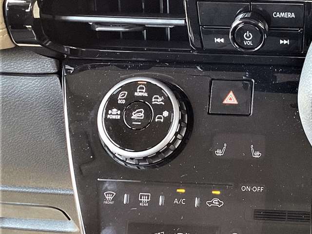 Mitsubishi Delica Mini 8
