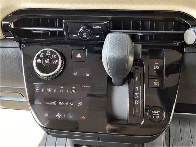Mitsubishi Delica Mini 10