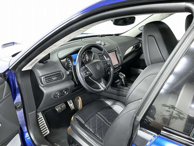 Maserati Levante 6