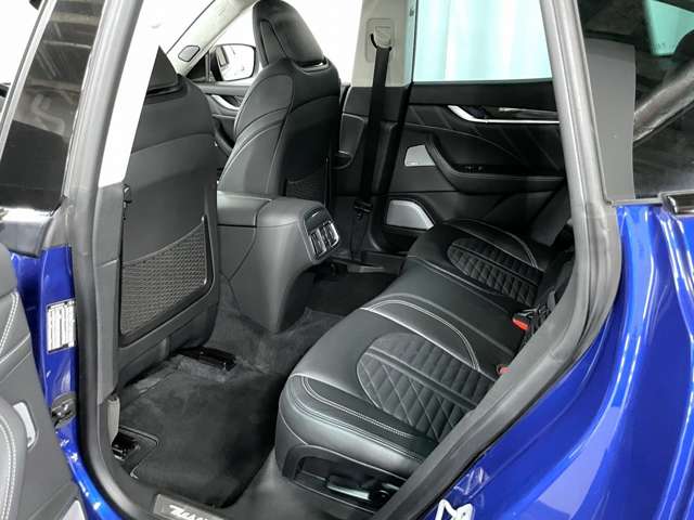 Maserati Levante 10