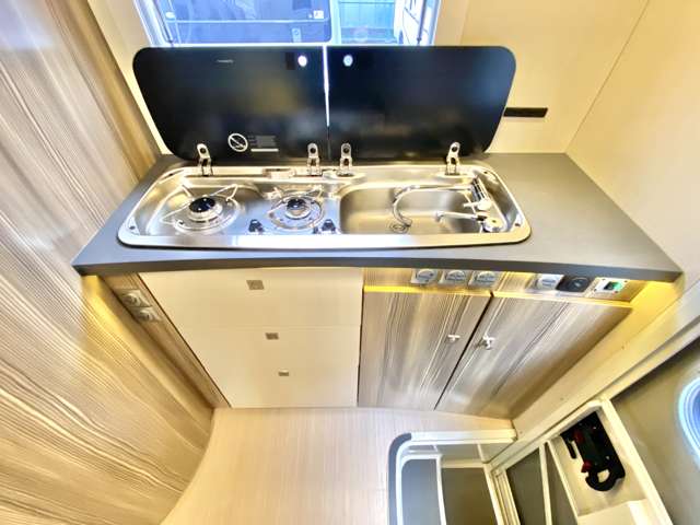 Toyota Camroad 9