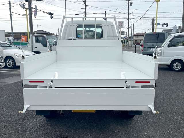 Mazda Bongo Truck 7