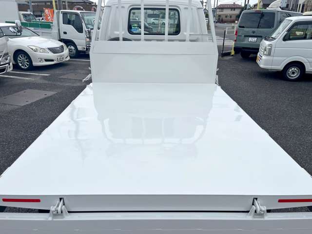 Mazda Bongo Truck 10