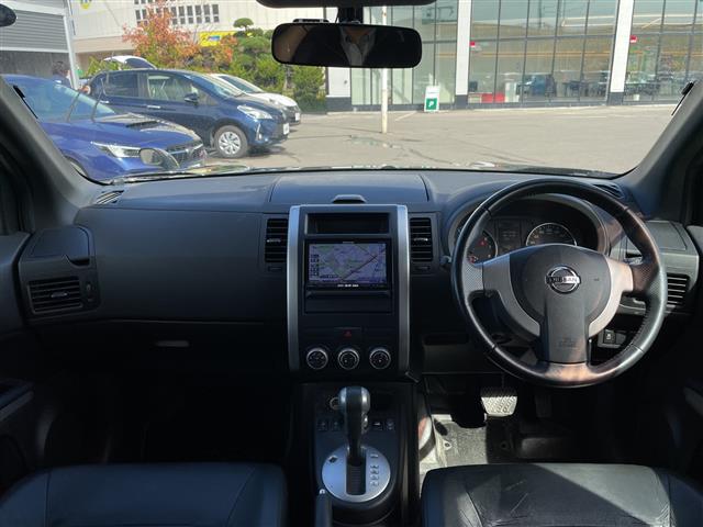 Nissan X-Trail 4