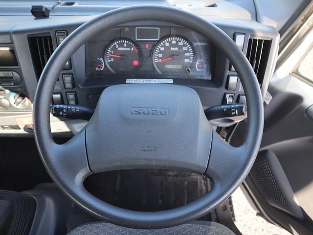 Isuzu Elf 4