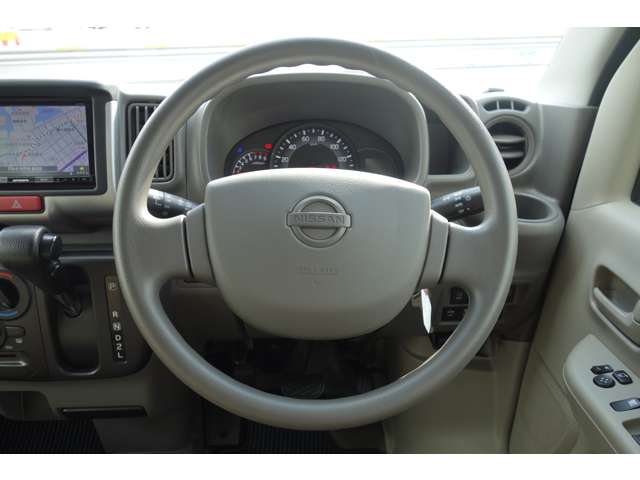 Nissan NV100 Clipper 12