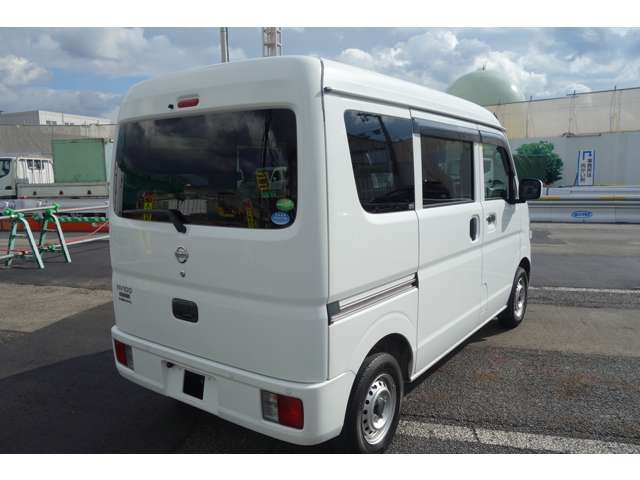 Nissan NV100 Clipper 6