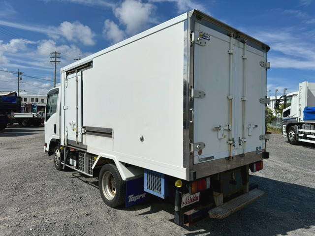 Isuzu Elf 2